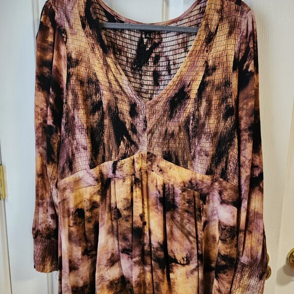 TORRID Tie Dye Babydoll Long Sleeve Crinkle Gauze Smocked Top Size 2 - Picture 3 of 11